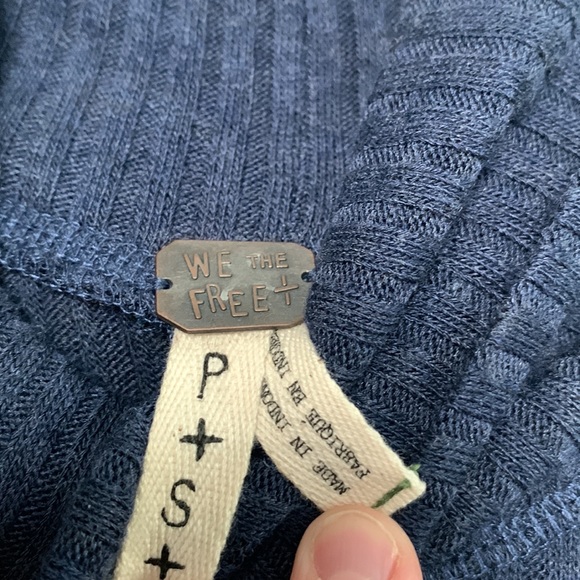 We The Free Sleeveless Ribbed Turtleneck Tank Tee - Picture 5 of 12